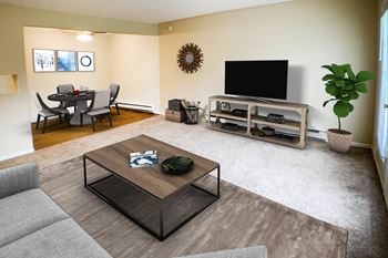 Living With Dining Area at Concord Woods Apartments, Milford, Ohio
